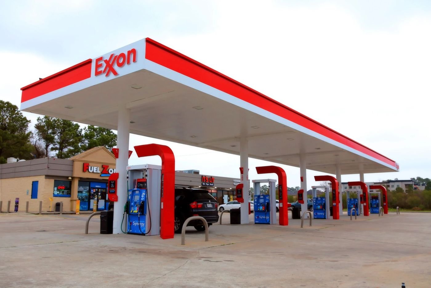 Exxon fuel canopy signage by SI Signs USA