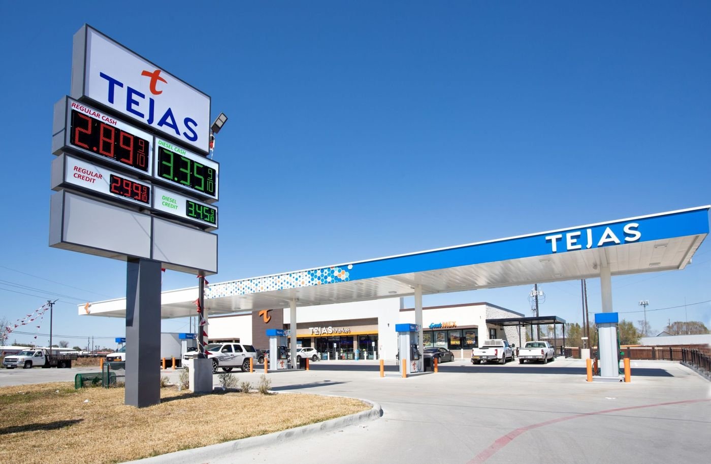 Tejas pylon sign by SI Signs USA