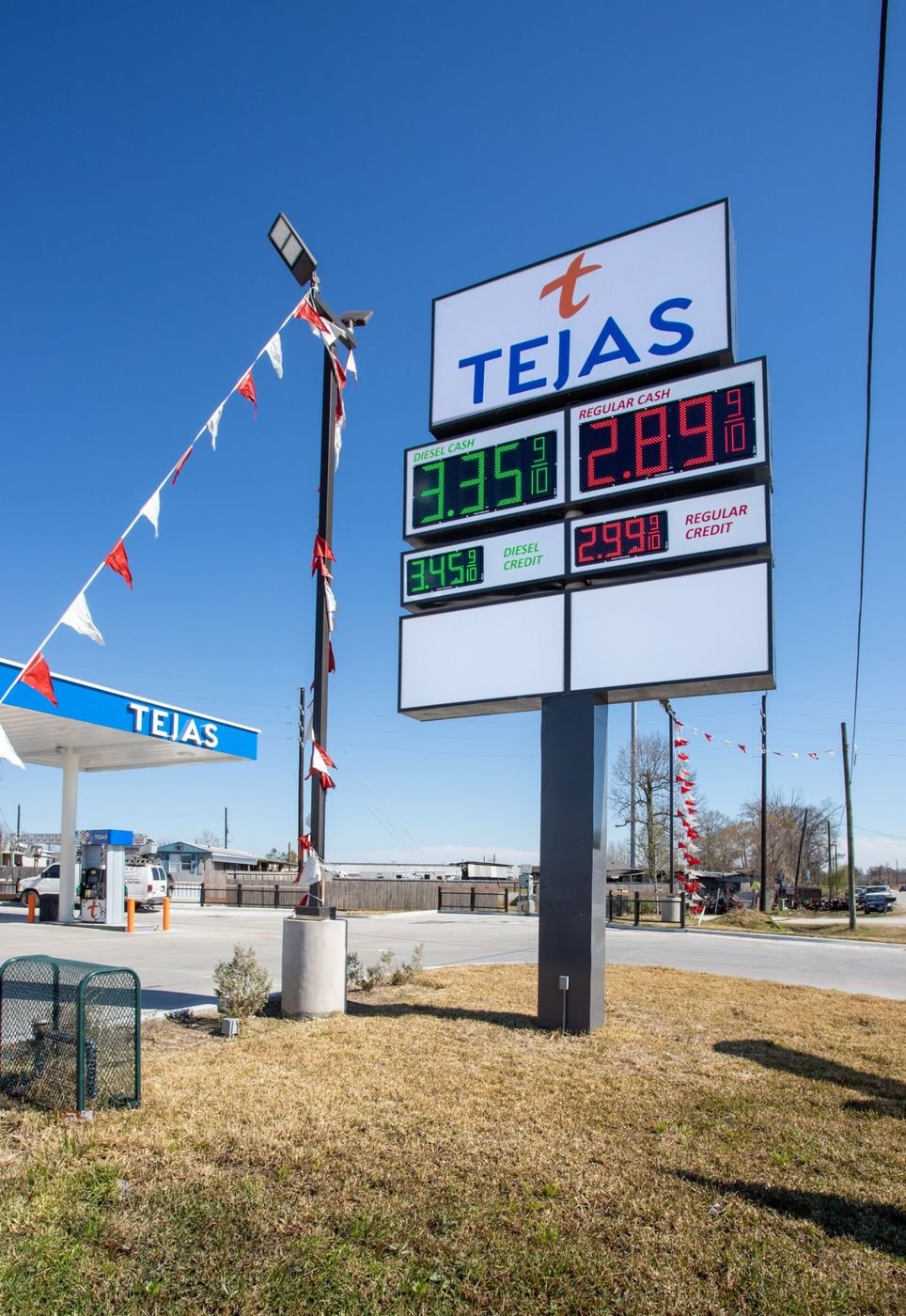 Tejas pylon sign by SI Signs USA